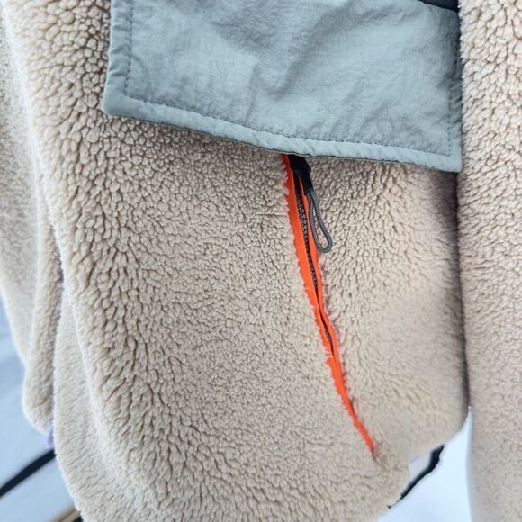 Zara Women’s Tan Beige‎ Fleece Sherpa Sage Green Zip Jacket X Small Rare - Picture 5 of 10